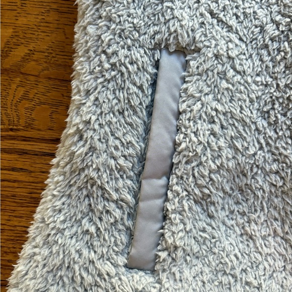Patagonia Los Gatos salt gray Fleece Vest- fully lined- women’s medium - Picture 5 of 14